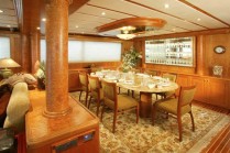 Maximus II - Dining